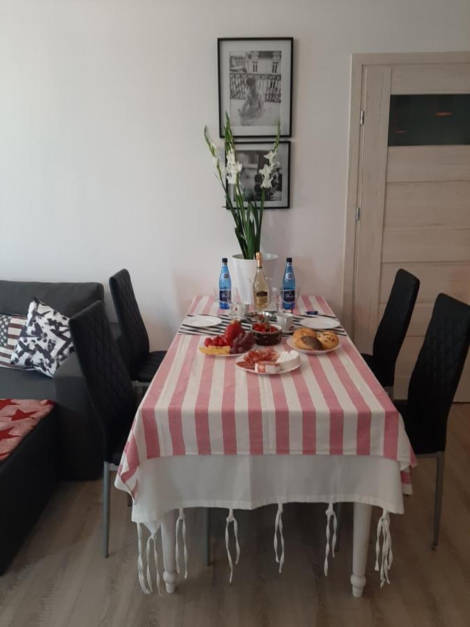 Hollywood Apartament Kosciuszki วูดช์ ภายนอก รูปภาพ